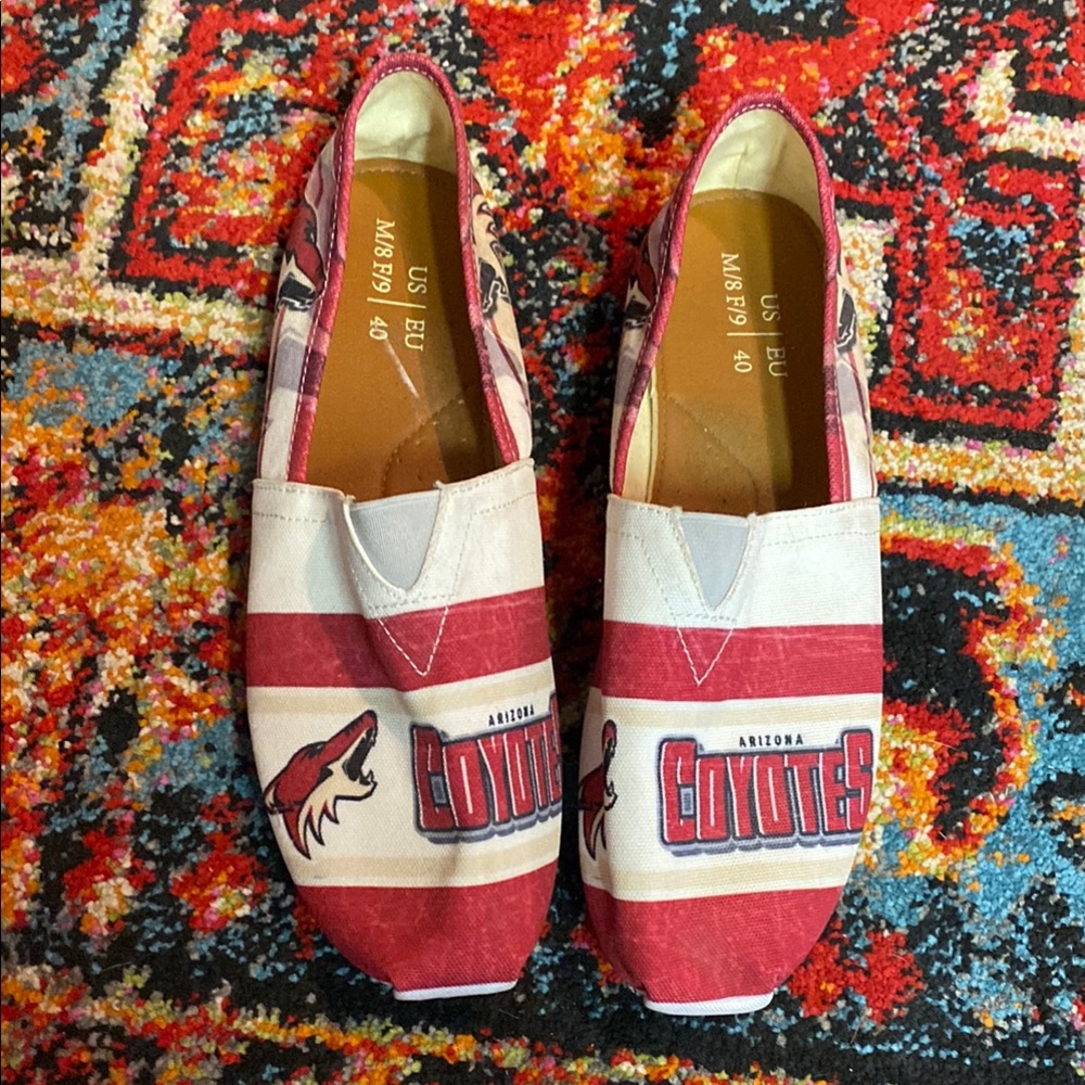 Arizona Coyotes Striped Slip-On Shoes